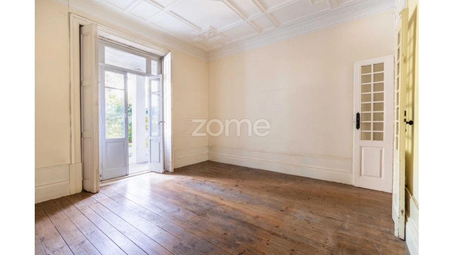 Moradia T6 para Venda em Paranhos Foto 17