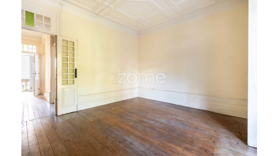 Moradia T6 para Venda em Paranhos Foto 15