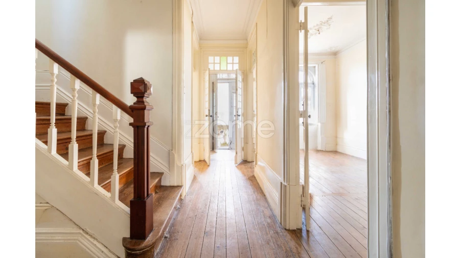 Moradia T6 para Venda em Paranhos Foto 28