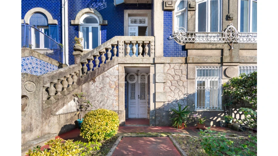 Moradia T6 para Venda em Paranhos Foto 46