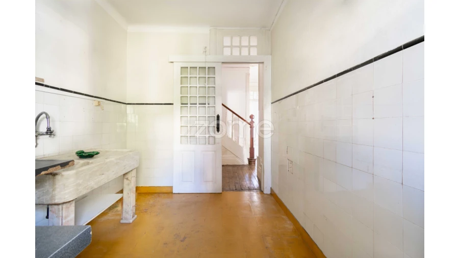 Moradia T6 para Venda em Paranhos Foto 26