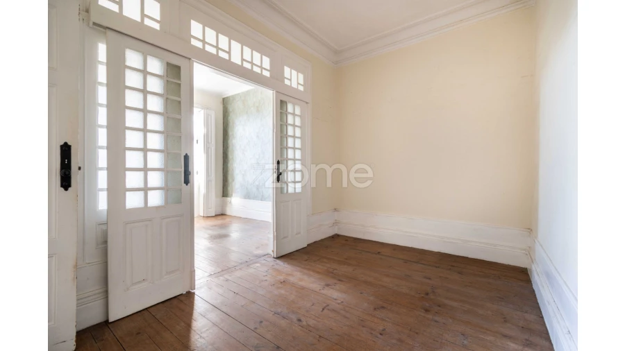 Moradia T6 para Venda em Paranhos Foto 37