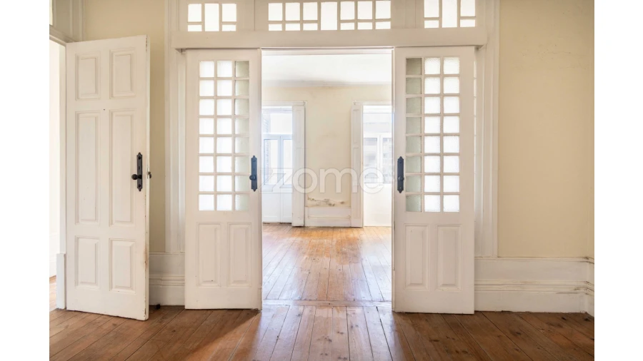 Moradia T6 para Venda em Paranhos Foto 38