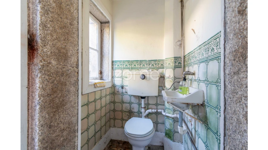 Moradia T6 para Venda em Paranhos Foto 22