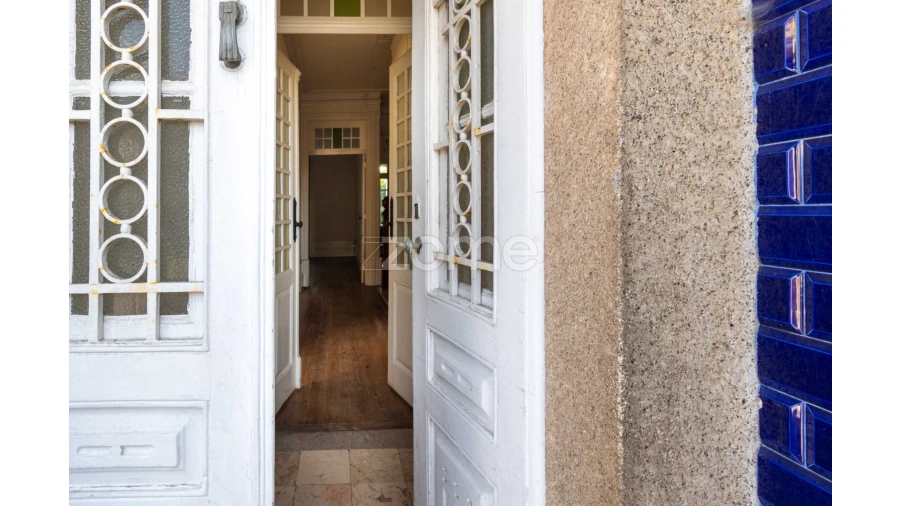 Moradia T6 para Venda em Paranhos Foto 7