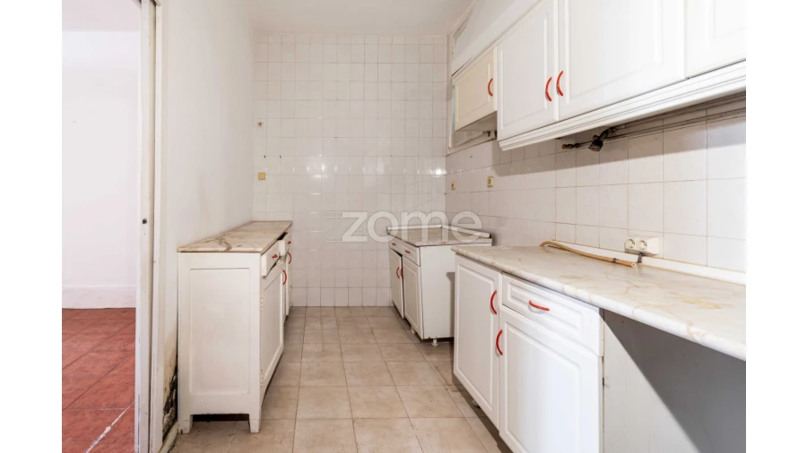 Moradia T6 para Venda em Paranhos Foto 55