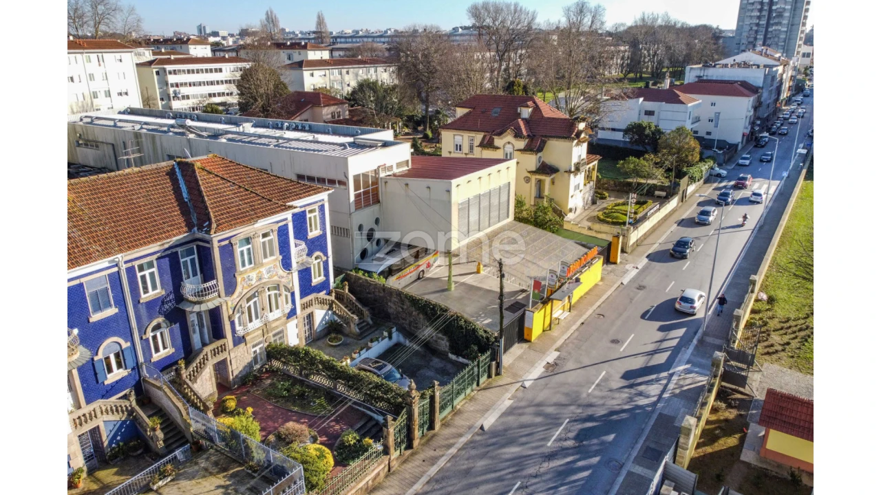 Moradia T6 para Venda em Paranhos Foto 3