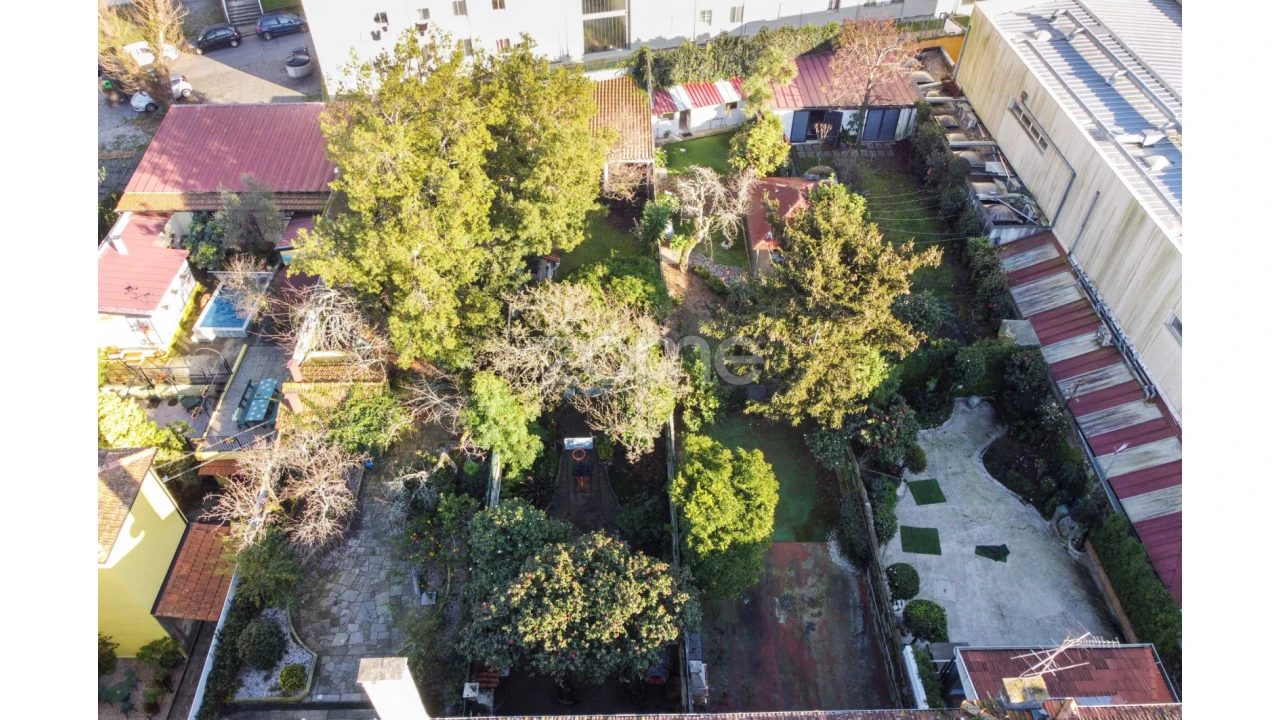 Moradia T6 para Venda em Paranhos Foto 60