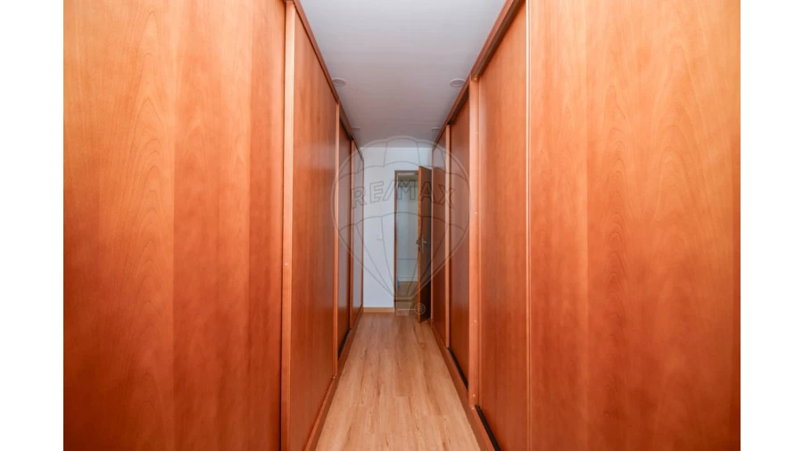 Moradia T6 para Venda em Carvalhal Foto 8