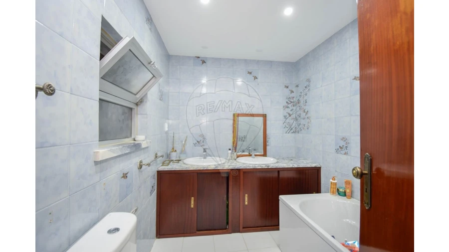 Moradia T6 para Venda em Carvalhal Foto 11