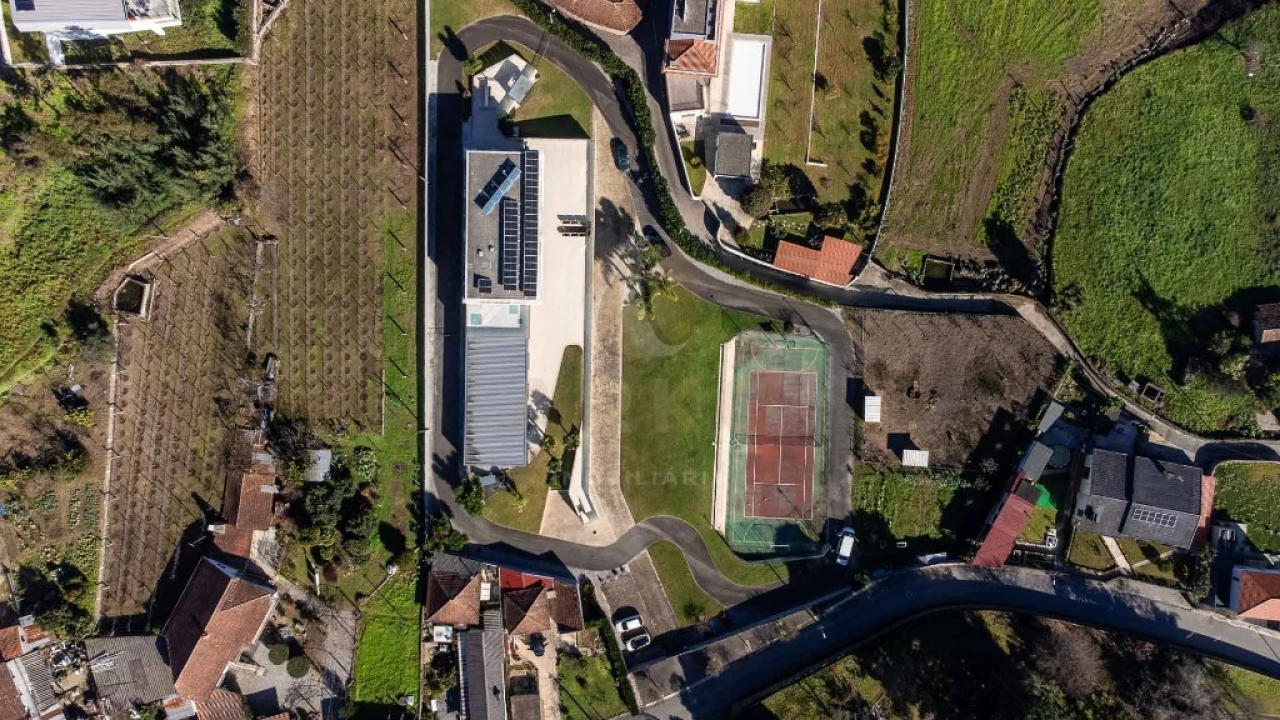 Moradia T5 para Venda em Vila Nova de Famalicão e Calendário Foto 3