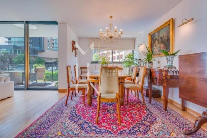 Apartamento T4 para Venda em Funchal (São Pedro)