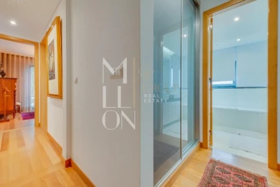 Apartamento T4 para Venda em Funchal (São Pedro)