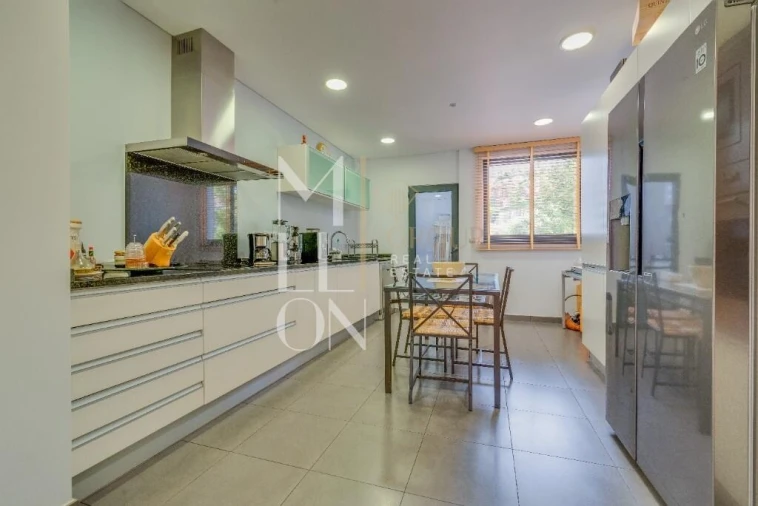 Apartamento T4 para Venda em Funchal (São Pedro) Foto 46