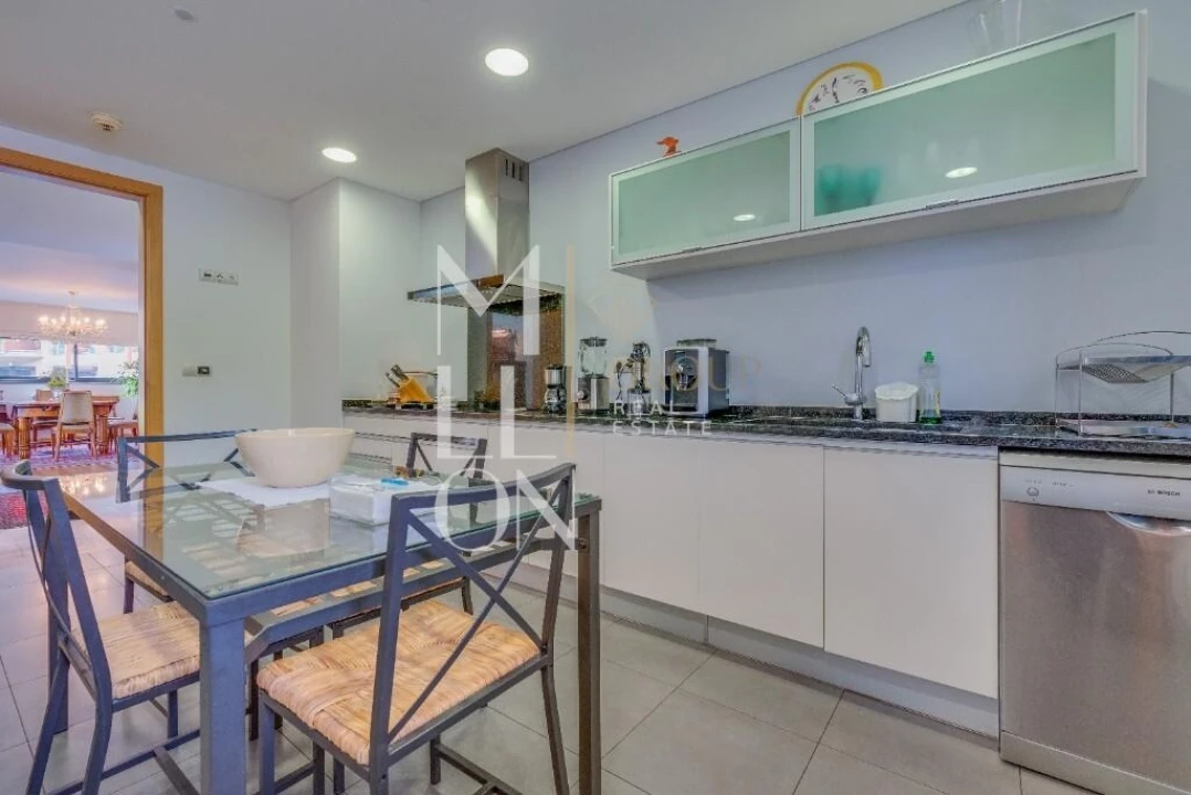 Apartamento T4 para Venda em Funchal (São Pedro) Foto 48