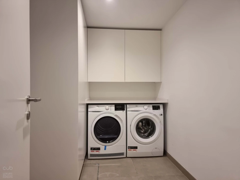 Moradia T4 para Arrendamento em Charneca de Caparica e Sobreda Foto 5