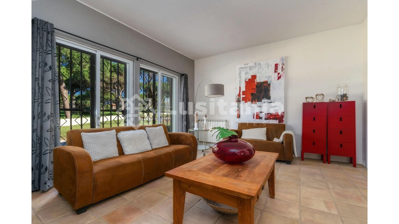 Moradia T3 para Venda em Quarteira Foto 10