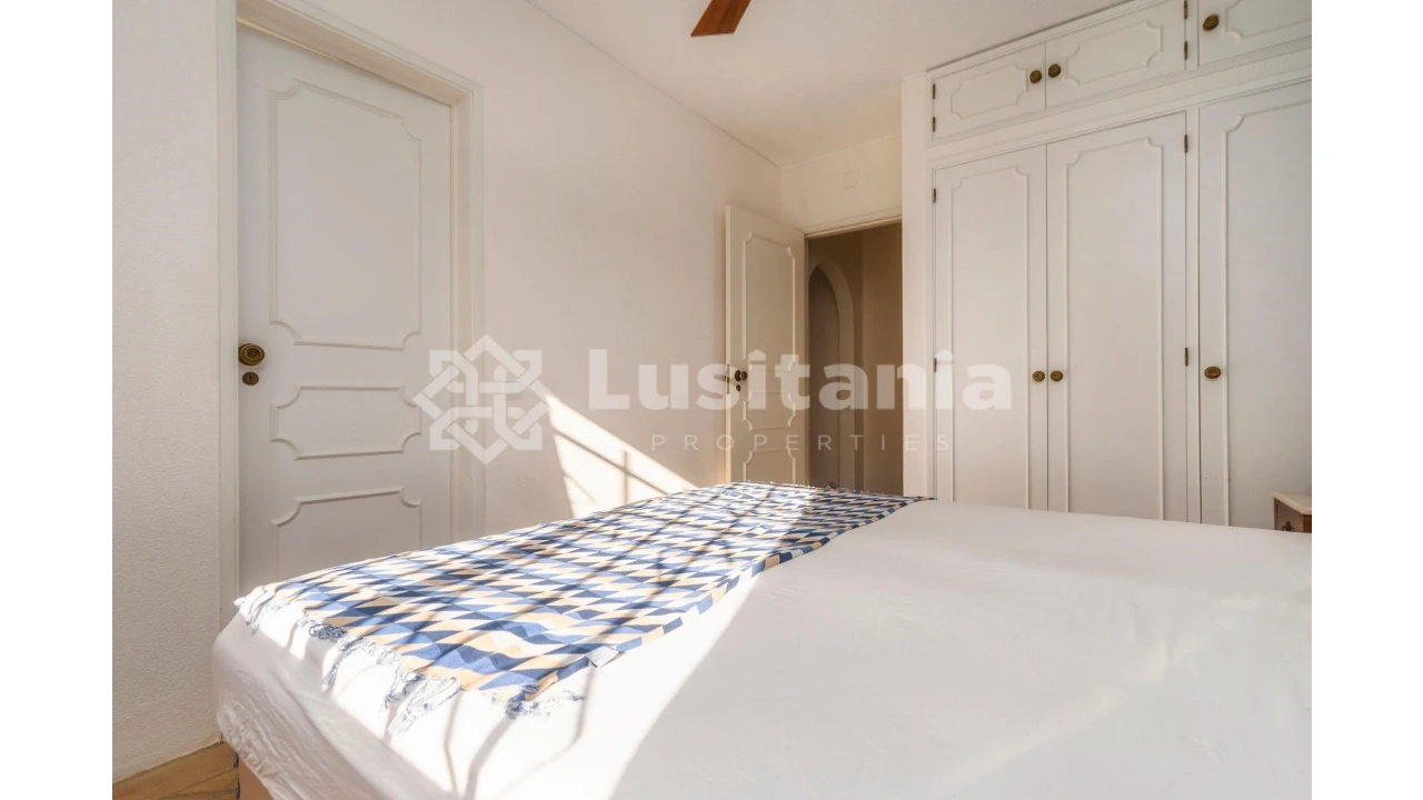 Moradia T3 para Venda em Quarteira Foto 17