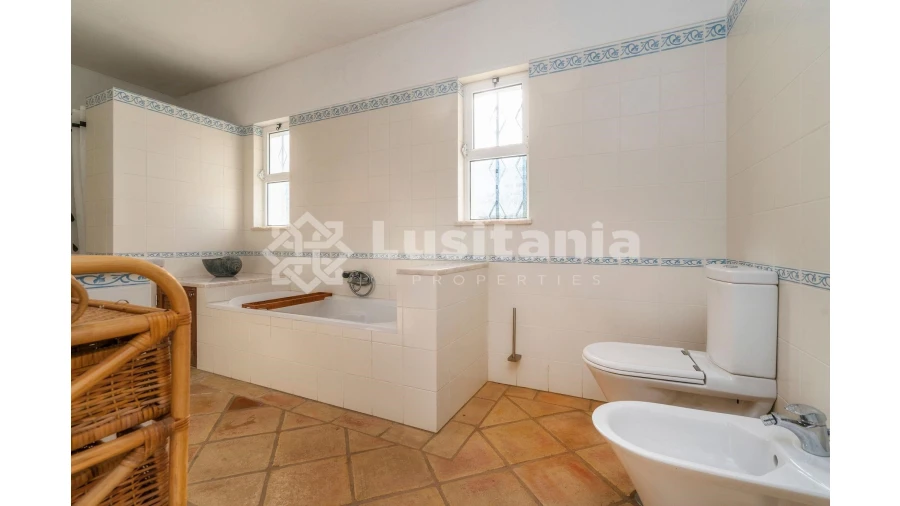 Moradia T3 para Venda em Quarteira Foto 26
