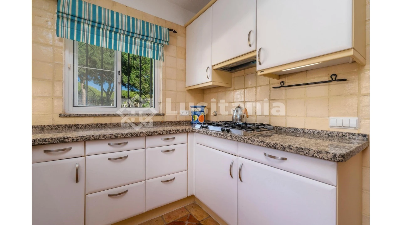 Moradia T3 para Venda em Quarteira Foto 36