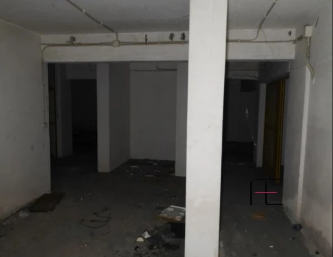 Loja para Venda em Funchal (Santa Luzia) Foto 9