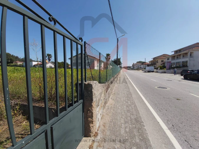 Terreno para Venda em Carvalhosa Foto 5