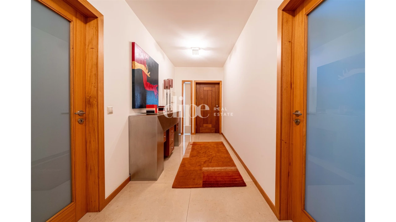 Moradia T4 para Venda em Selho São Lourenço e Gominhães Foto 24