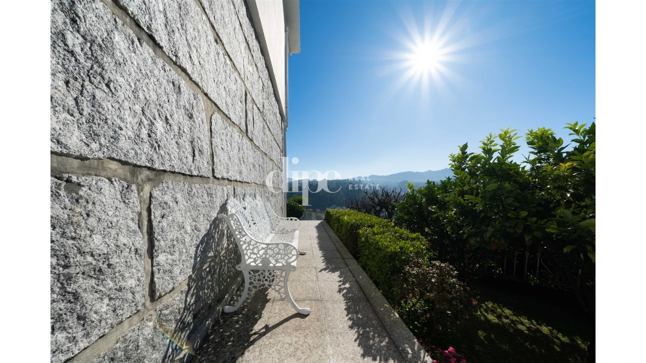 Moradia T4 para Venda em Selho São Lourenço e Gominhães Foto 31