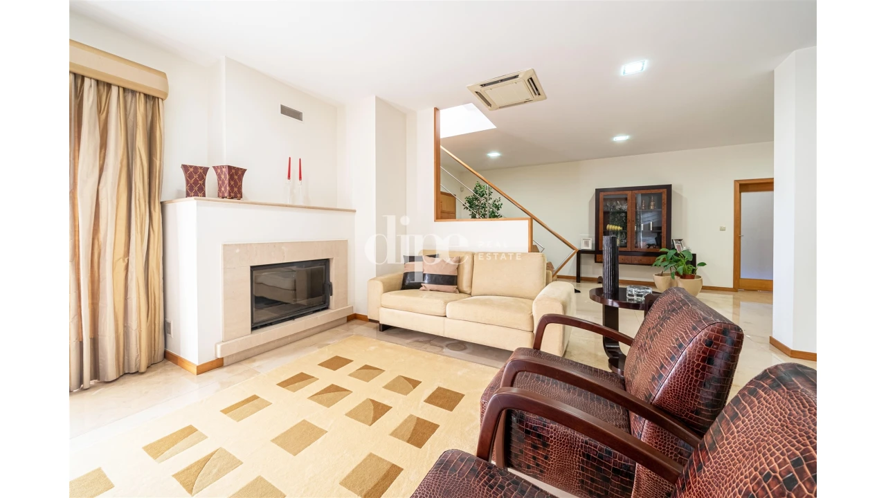 Moradia T4 para Venda em Selho São Lourenço e Gominhães Foto 11