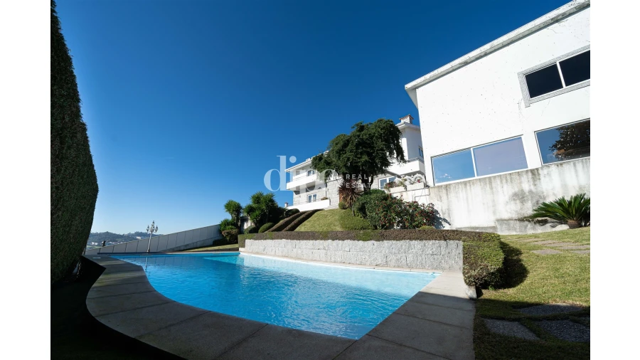 Moradia T4 para Venda em Selho São Lourenço e Gominhães Foto 35