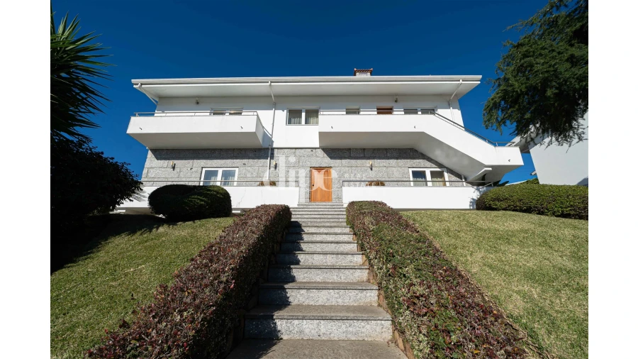 Moradia T4 para Venda em Selho São Lourenço e Gominhães Foto 5