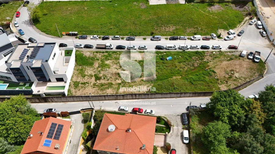 Terreno para Venda em Borbela e Lamas de Olo Foto 5
