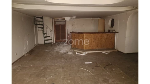 Prédio para Venda em Santa Maria Maior