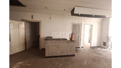 Prédio para Venda em Santa Maria Maior