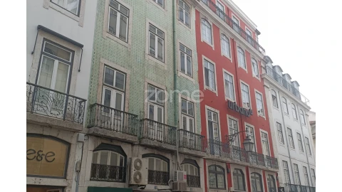 Prédio para Venda em Santa Maria Maior