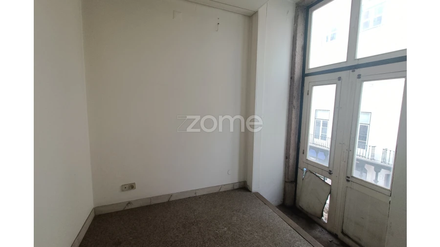 Prédio para Venda em Santa Maria Maior Foto 10