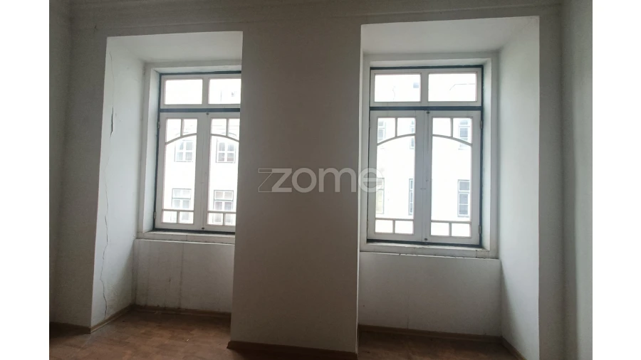 Prédio para Venda em Santa Maria Maior Foto 11