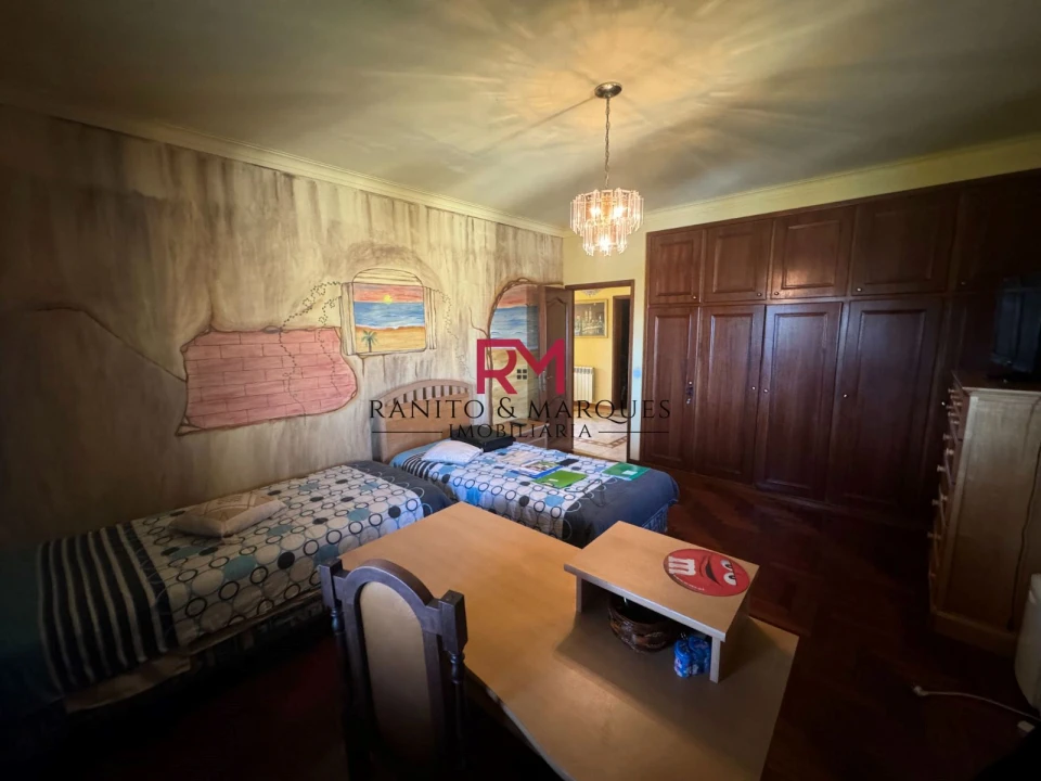 Moradia T3 para Venda em Campo e Sobrado Foto 12