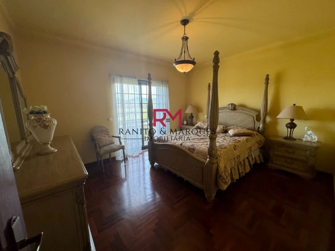 Moradia T3 para Venda em Campo e Sobrado Foto 9