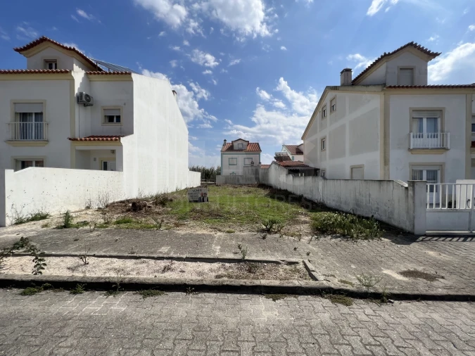 Terreno para Venda em Atouguia da Baleia Foto 2