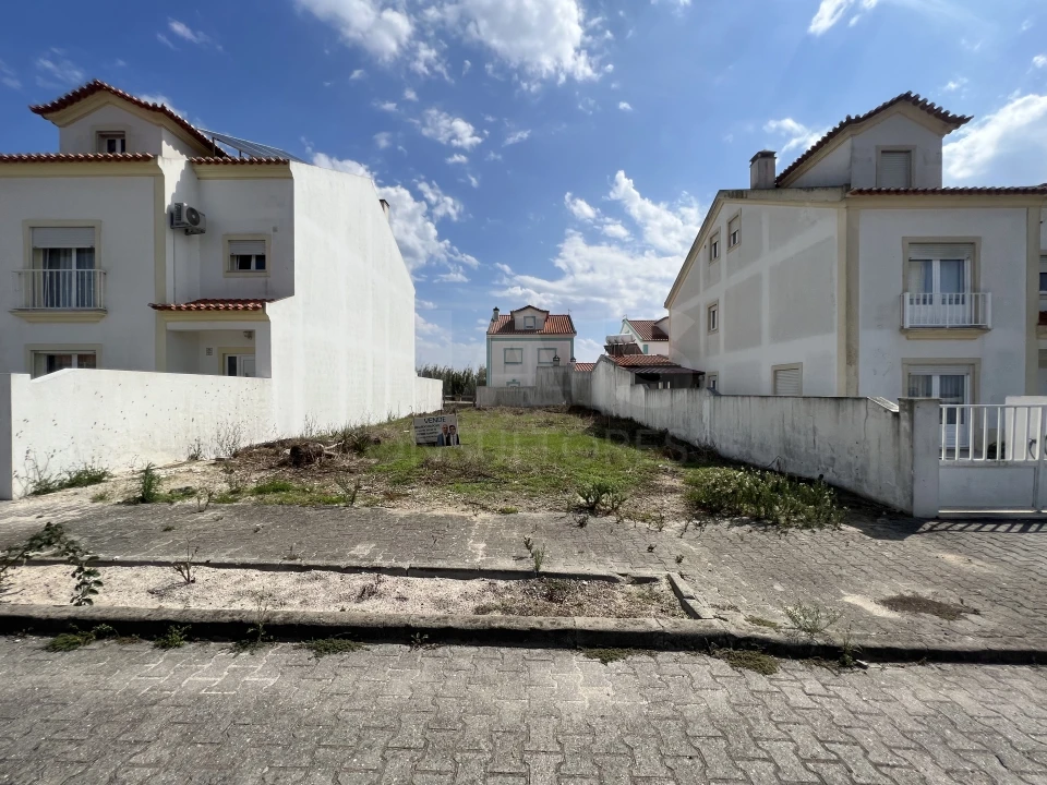 Terreno para Venda em Atouguia da Baleia Foto 2