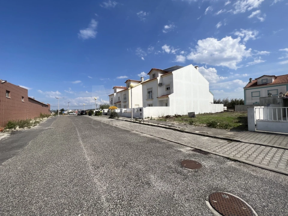 Terreno para Venda em Atouguia da Baleia Foto 6