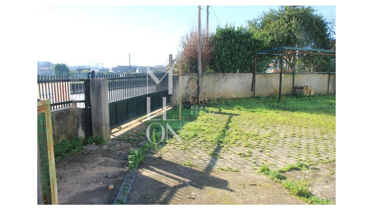 Loja para Venda em Avelãs de Caminho Foto 37