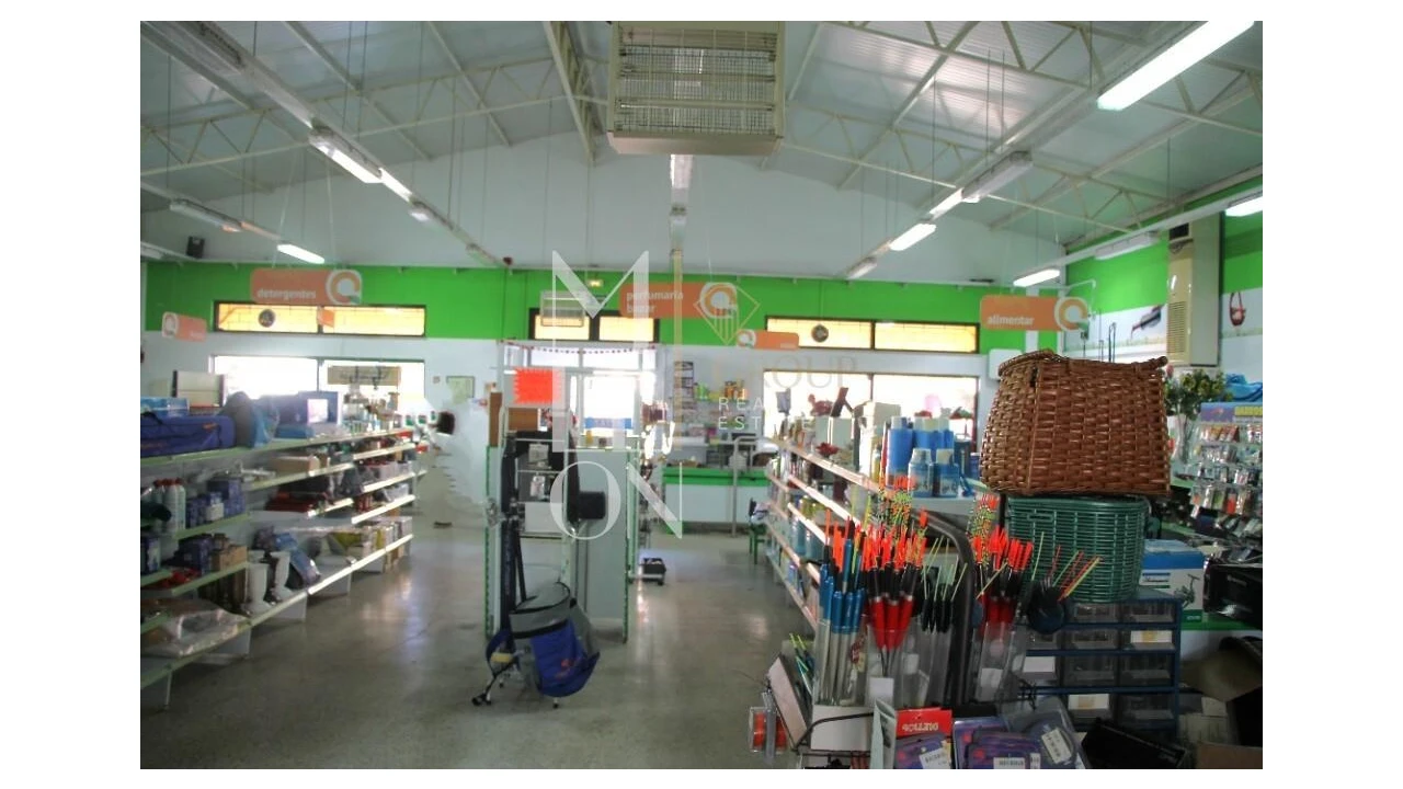 Loja para Venda em Avelãs de Caminho Foto 11