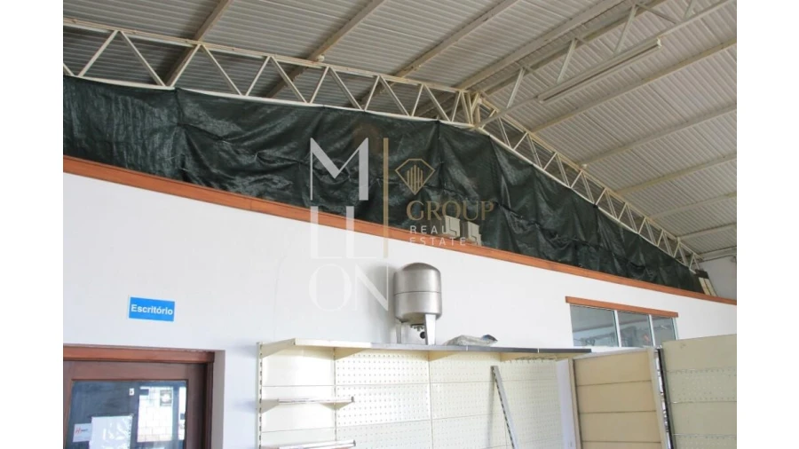 Loja para Venda em Avelãs de Caminho Foto 33