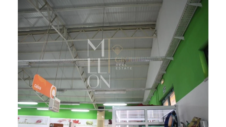 Loja para Venda em Avelãs de Caminho Foto 18