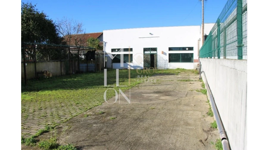 Loja para Venda em Avelãs de Caminho Foto 36