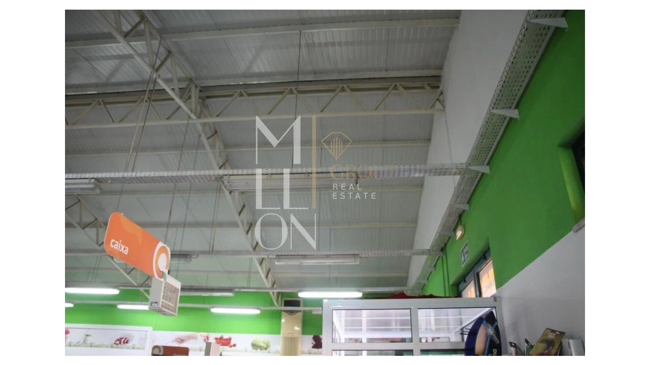 Loja para Venda em Avelãs de Caminho Foto 18