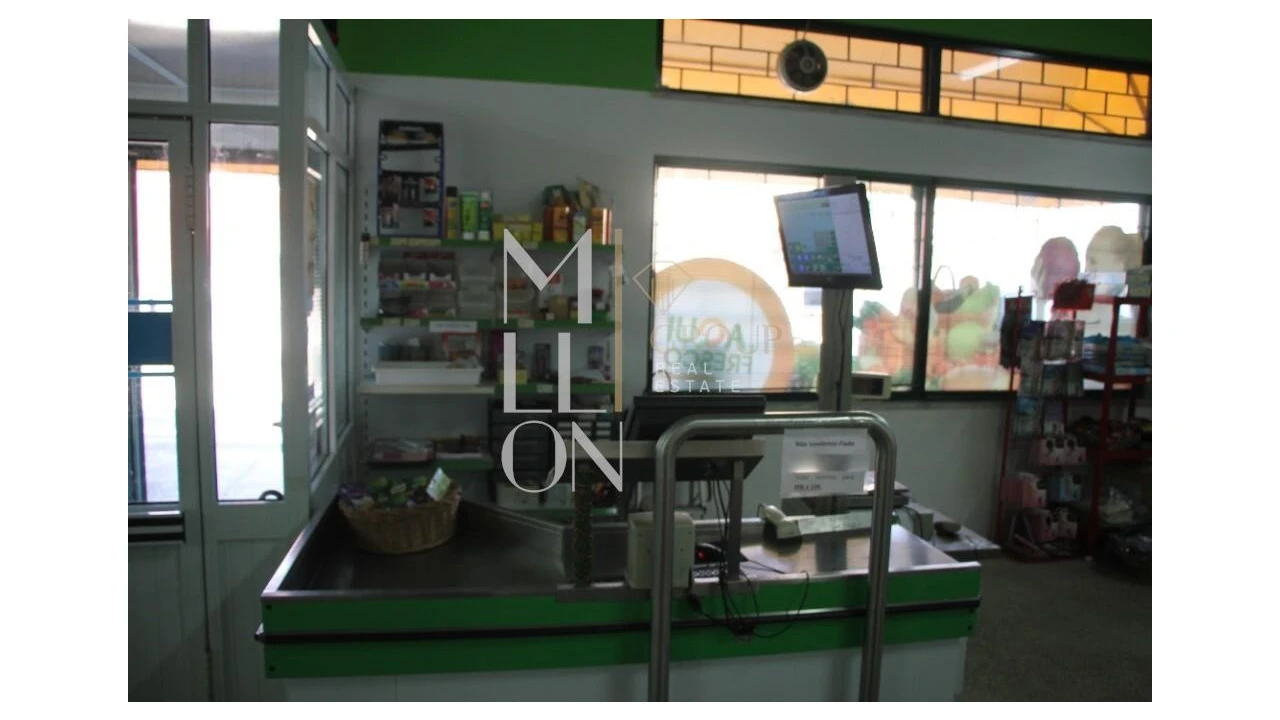 Loja para Venda em Avelãs de Caminho Foto 14