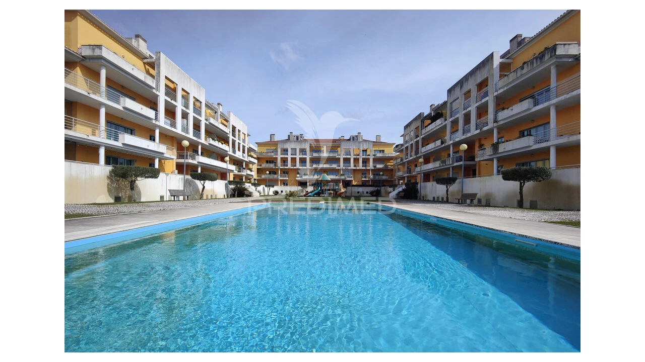 Apartamento T3 para Venda em Malveira e São Miguel de Alcainça Foto 1